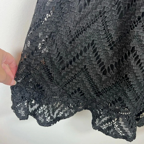 SUGAR+LIPS All My Love Women's Plunging Neck Lace Mini Dress  Black Pleats Small - Picture 8 of 13